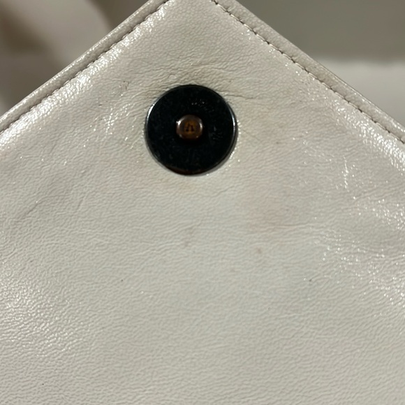 Yves Saint Laurent  YSL White Quilted Clutch EUC - Picture 9 of 15